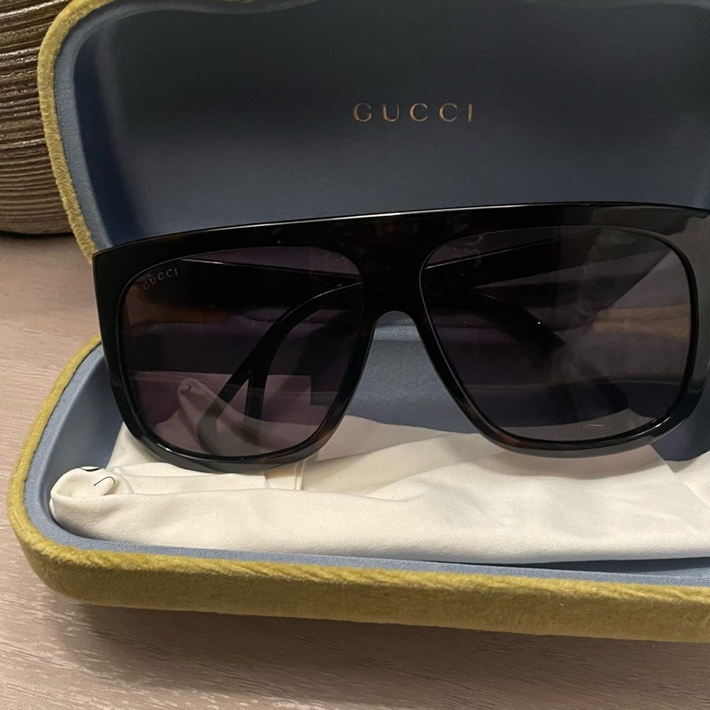 Gucci Dark-Tinted Black/Brown Sunglasses